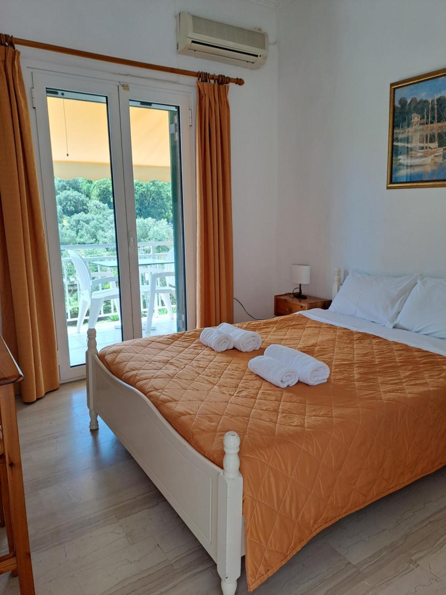 Evridiki Apartments Mesongi Bagian luar foto